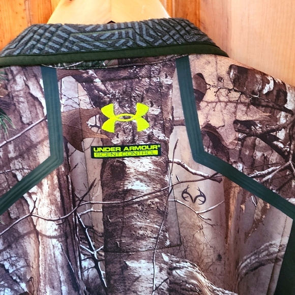 Men's Under Armour Scent Control Camo Jacket - Picture 3 of 3